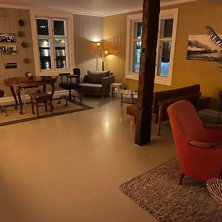 1. Etg I Dampskipsbrygga, Lodingen Havn Esterno foto