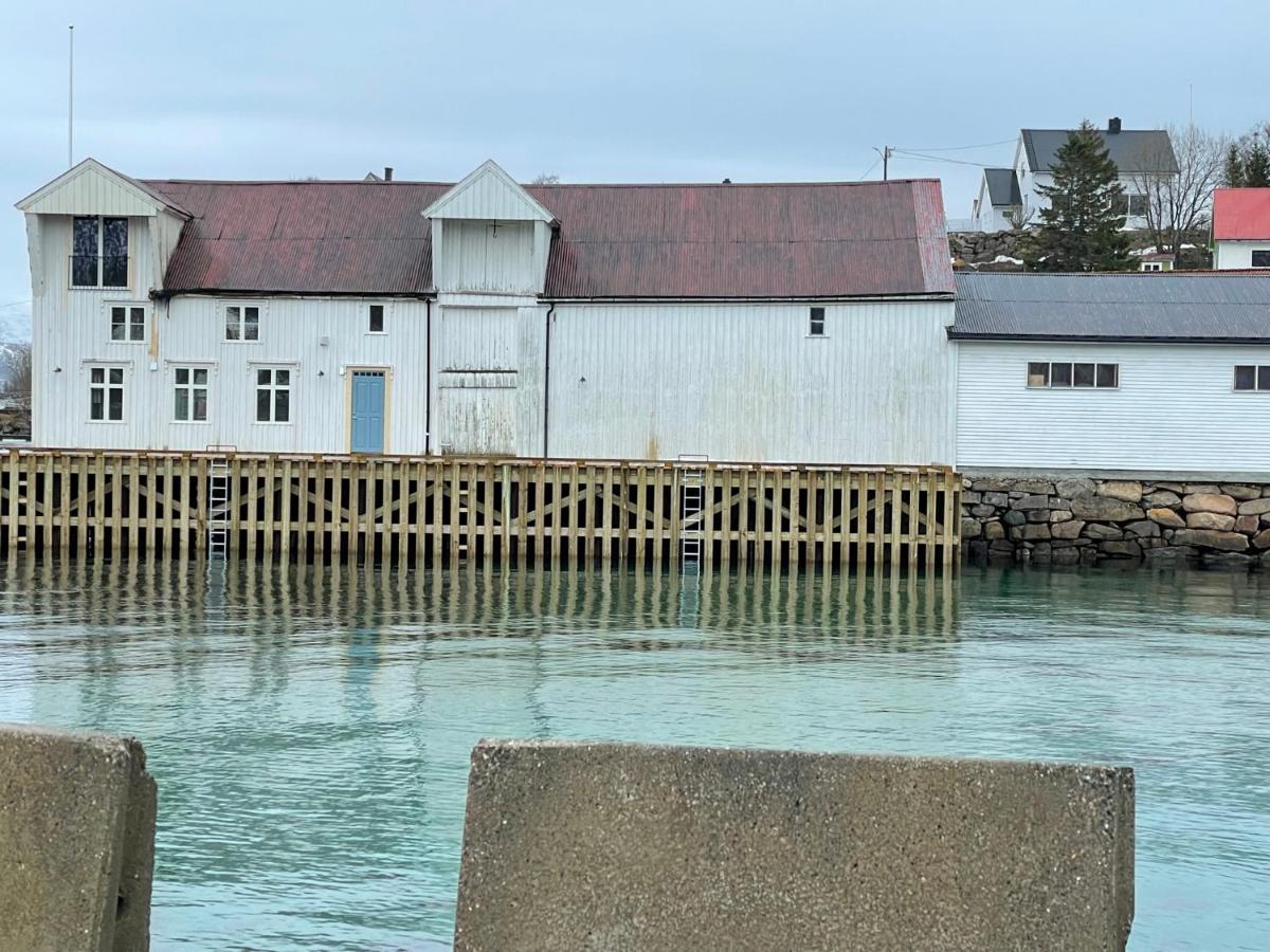 1. Etg I Dampskipsbrygga, Lodingen Havn Esterno foto