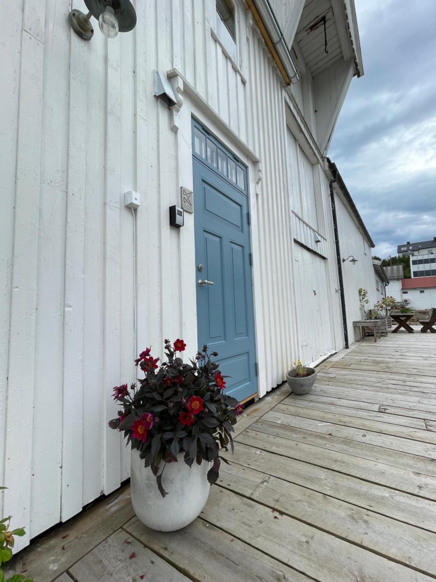 1. Etg I Dampskipsbrygga, Lodingen Havn Esterno foto