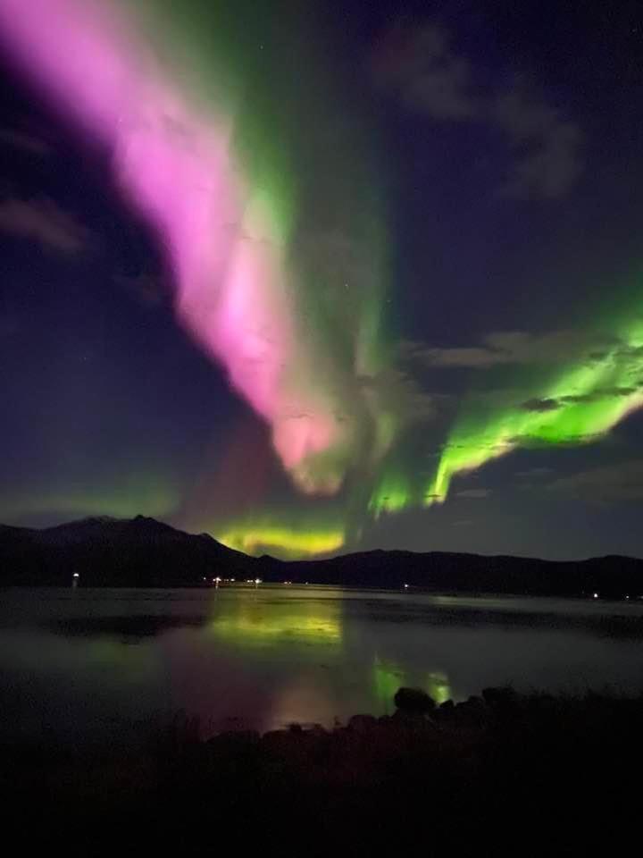 1. Etg I Dampskipsbrygga, Lodingen Havn Esterno foto